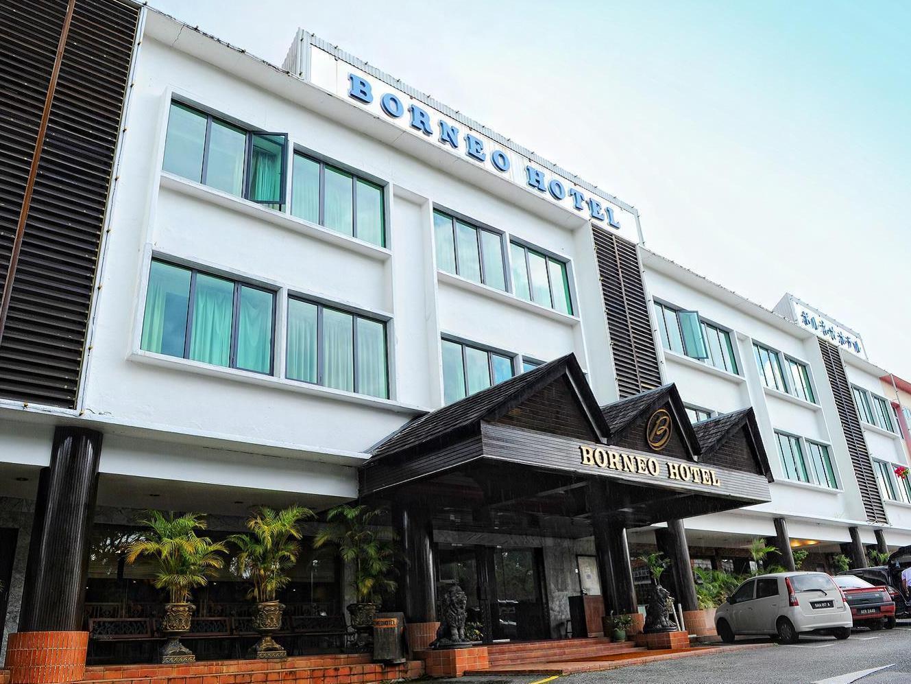 Borneo Hotel Kuching Bagian luar foto